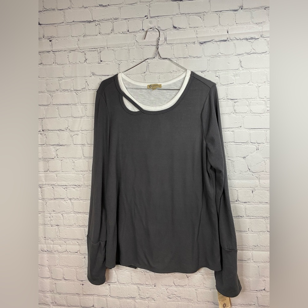 Democracy women’s double long sleeve t shirt. Size med